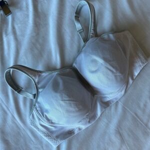 Anita Active Air Control DeltaPad Sports Bra White Grey Size 38C Activewear Gym